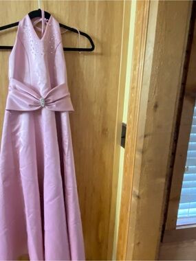 Jessica McClintock Light Pink Halter Satin Gown with Bow Accent